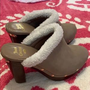 Juicy Couture, super comfy!